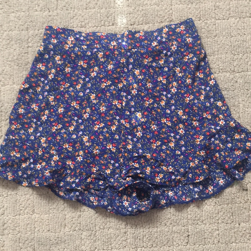 American Eagle outfitters floral shorts